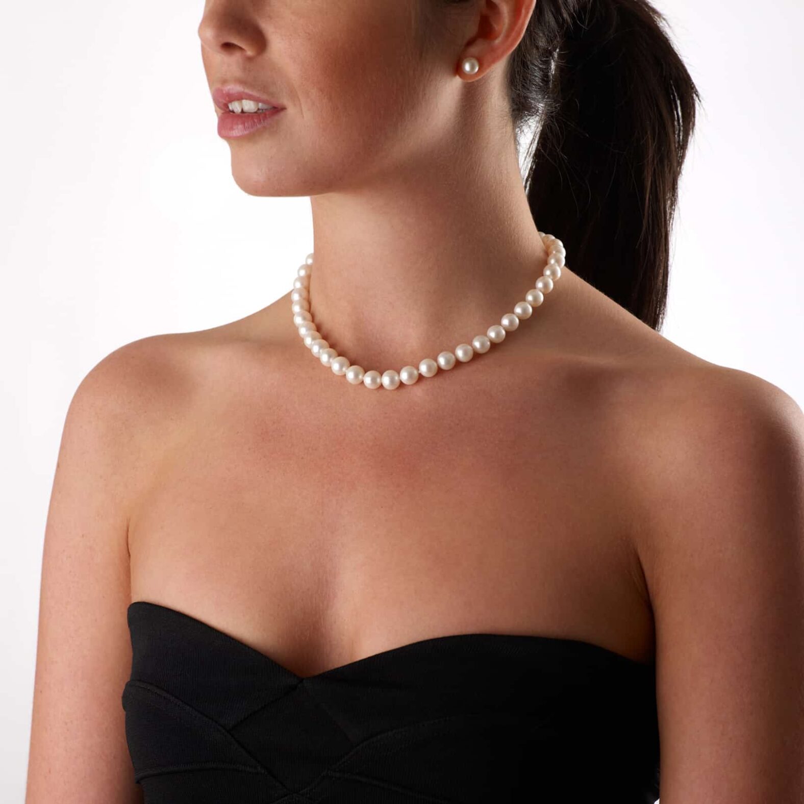 7mm-neckalce-white-pearls-strings.jpg 7mm-neckalce-white-pearls-strings.jpg