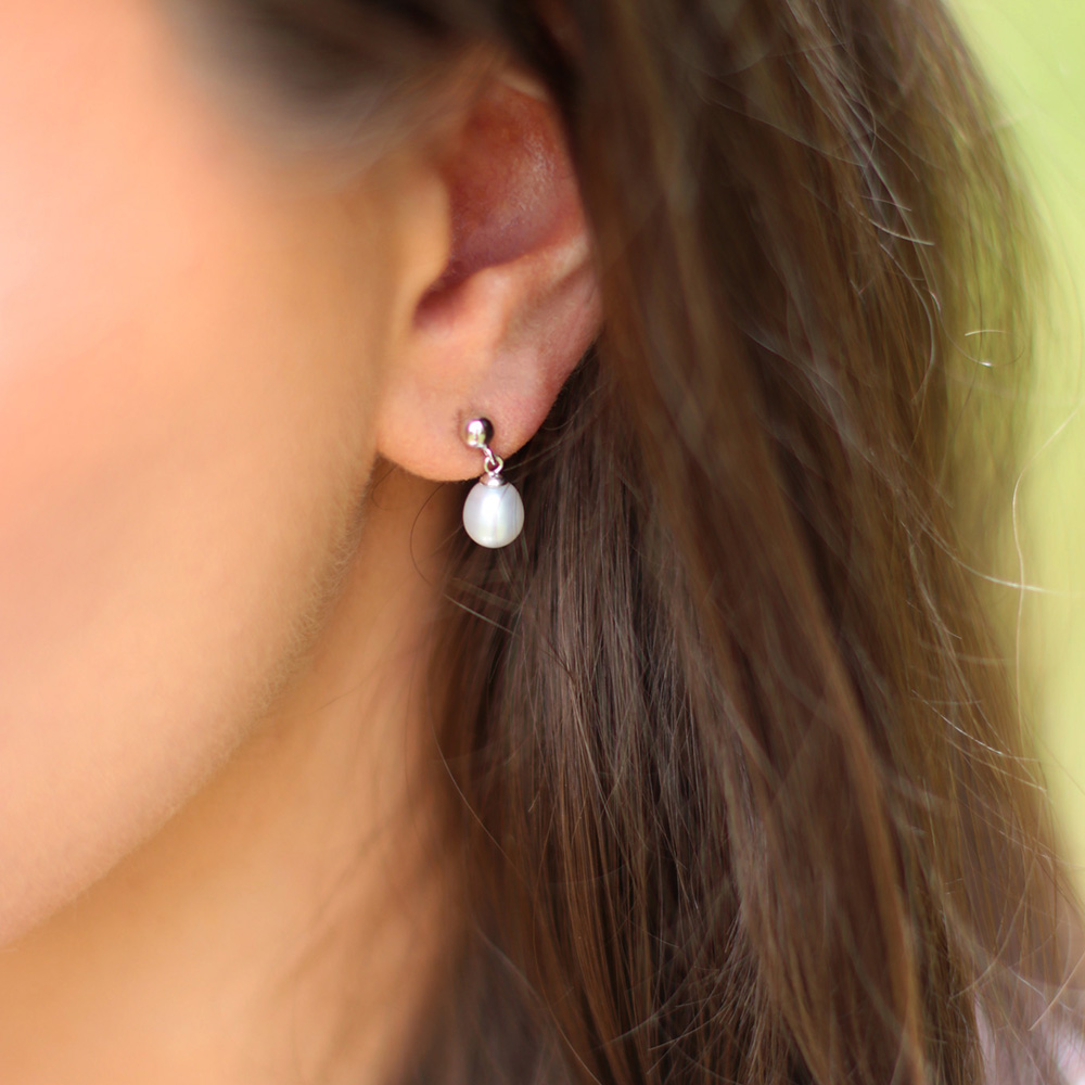 Jersey-Pearl-Classics-White-Pearl-Drop-Earrings.jpg