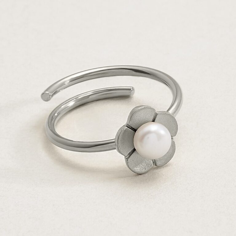 Isle of Wight Pearl - Blossom Buttercup Adjustable Pearl Ring