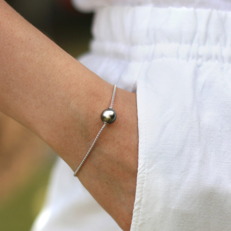 tahitian-pearl-bracelet-in-silver-1000.jpg